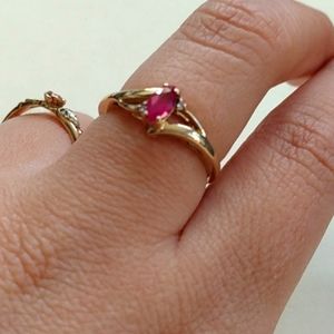 10k yellow gold ruby diamond chip ring